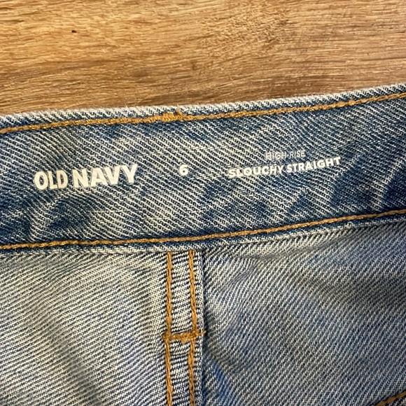 NWOT Old Navy High Waisted Slouchy Straight Distressed Denim Jeans - Picture 8 of 9